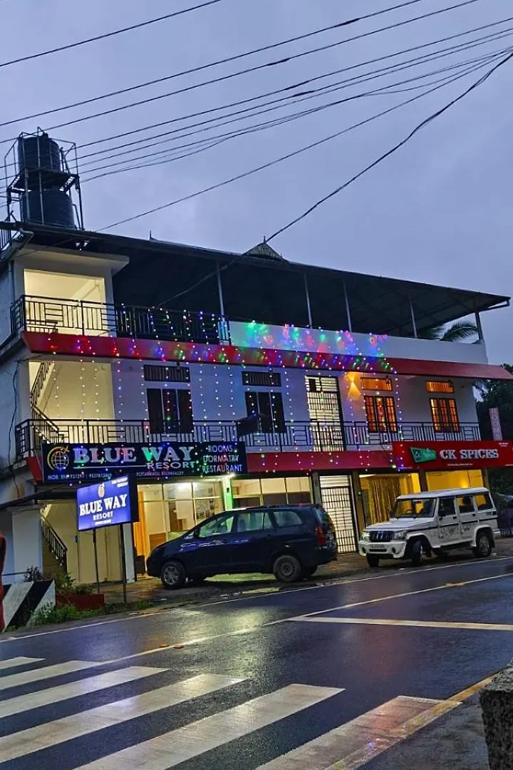 Blueway Hotel 무나르 2*,  인도