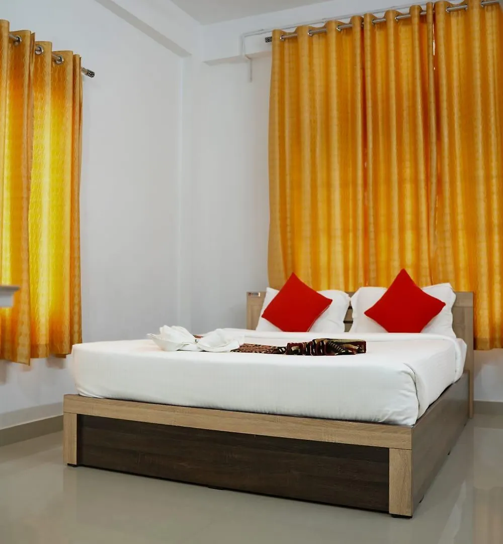 Blueway Hotel Munnar 2*,